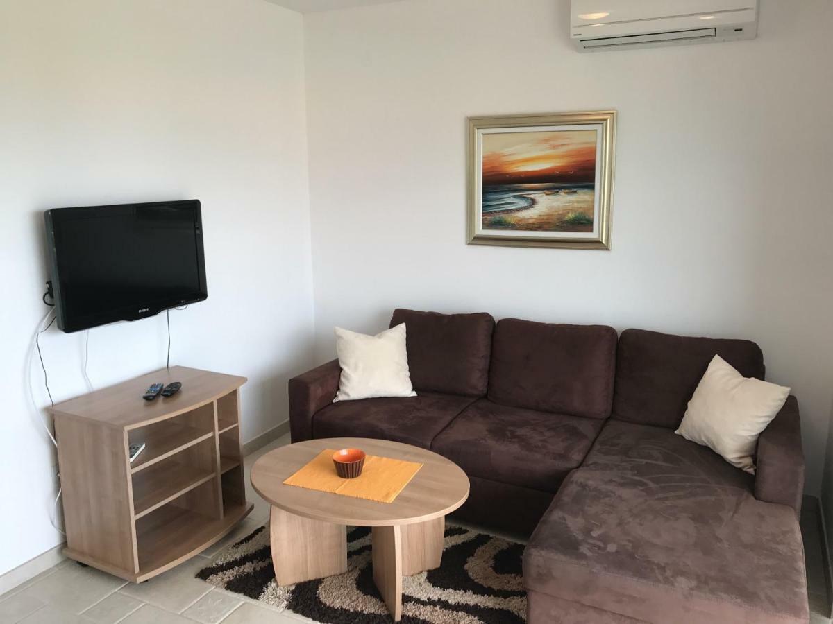 Apartmani Marija Klimno B Eksteriør bilde