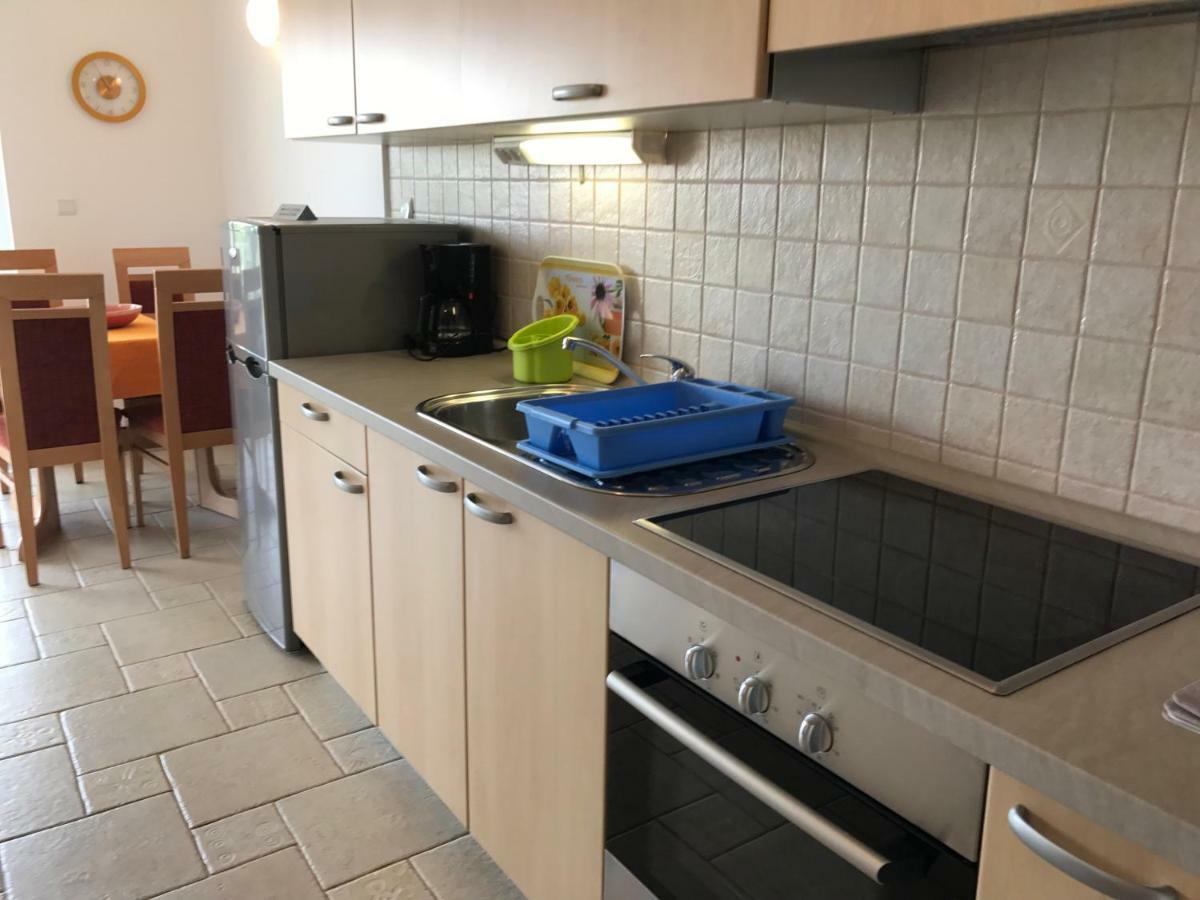 Apartmani Marija Klimno B Eksteriør bilde