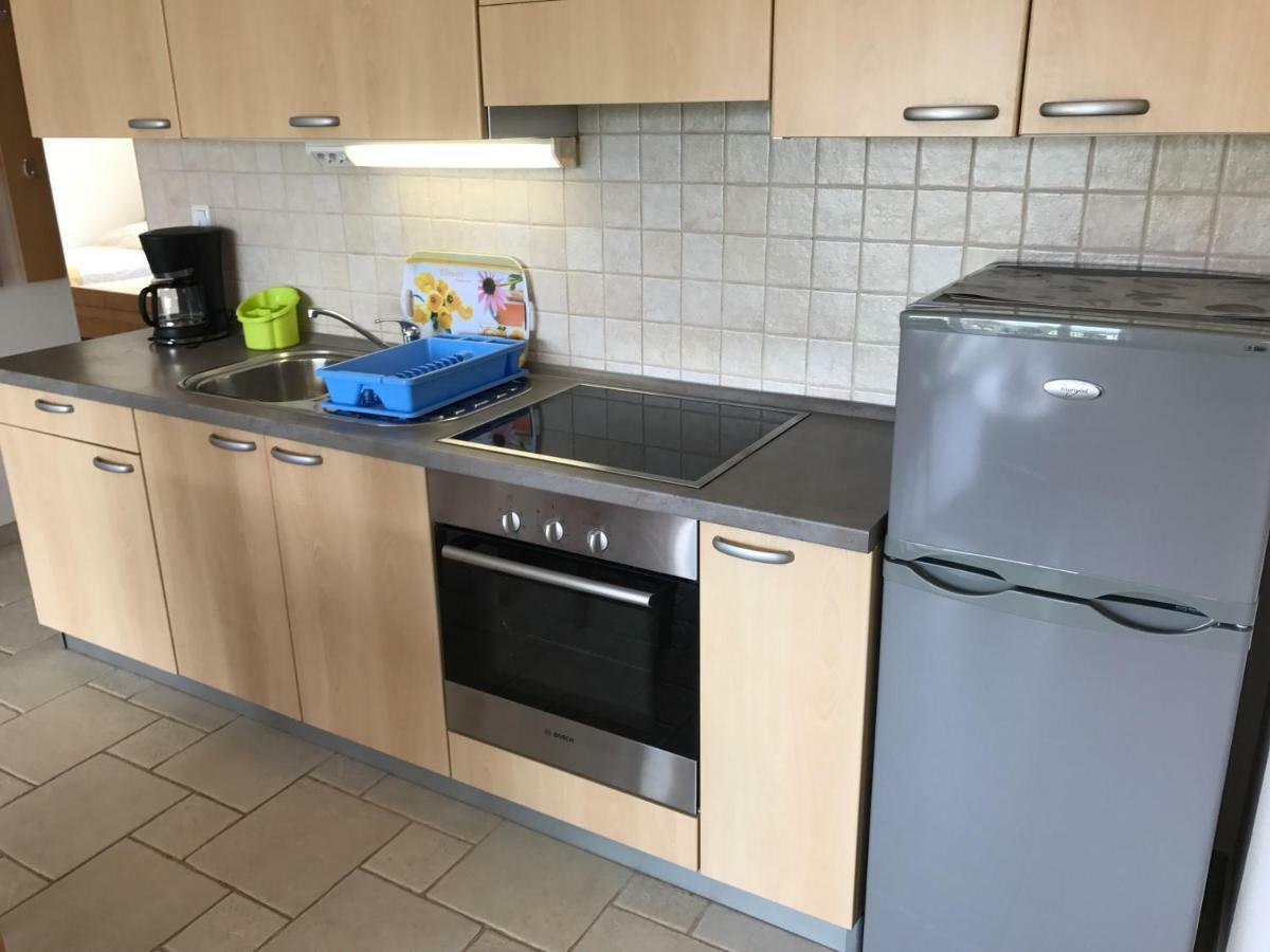 Apartmani Marija Klimno B Eksteriør bilde