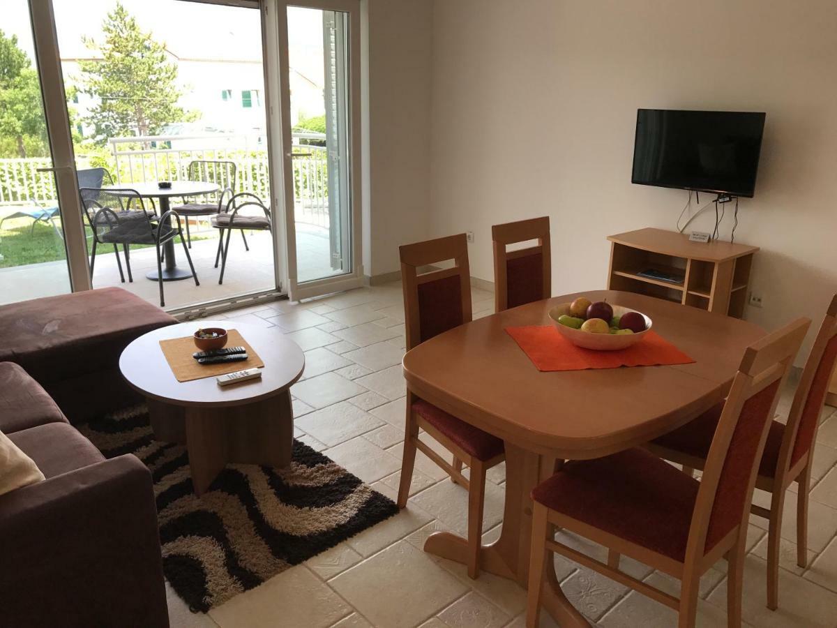 Apartmani Marija Klimno B Eksteriør bilde