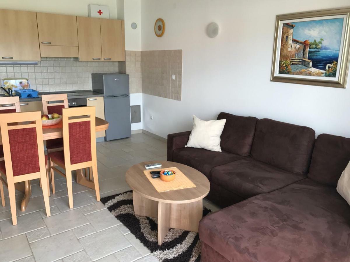 Apartmani Marija Klimno B Eksteriør bilde